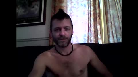 Snapshot of maxthewolf chatting on October 6, 2025, 7:55 pm MaxTheWolf online show from October 6, 2025, 7:55 pm