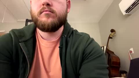 Snapshot of maxthrust321 chatting on February 1, 2025, 4:14 am Max online show from February 1, 2025, 4:14 am