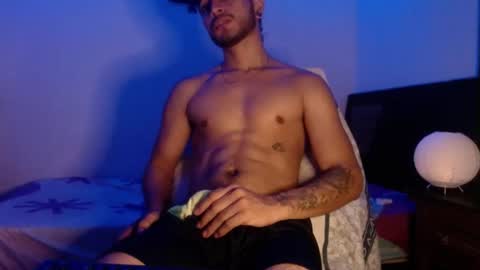 Snapshot of maxximus_10 chatting on January 22, 2025, 6:20 am maxximus_10 online show from January 22, 2025, 6:20 am