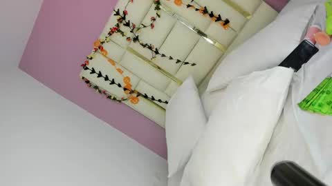 Valentina online show from October 29, 2025, 7:15 pm