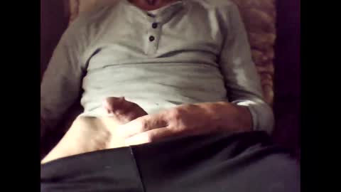 Snapshot of maxxoufr chatting on November 23, 2025, 10:04 am maxxoufr online show from November 23, 2025, 10:04 am