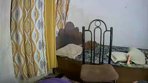 MAXINE online show from December 1, 2025, 8:30 am