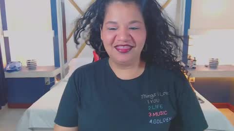 Snapshot of may_fk chatting on October 24, 2025, 2:30 am may_fk online show from October 24, 2025, 2:30 am