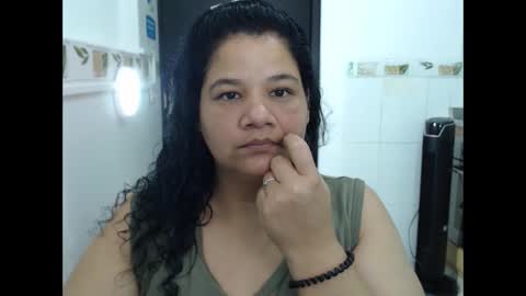 Snapshot of may_fk chatting on November 4, 2025, 5:17 am may_fk online show from November 4, 2025, 5:17 am