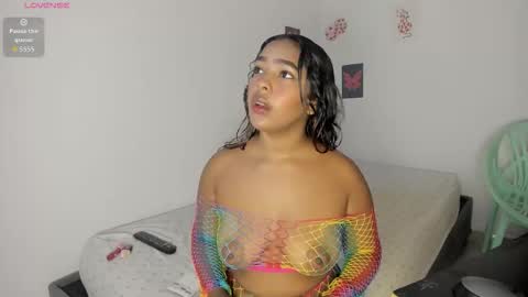 Snapshot of maya_graham_ chatting on September 11, 2025, 4:12 am Maya online show from September 11, 2025, 4:12 am