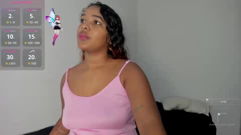 Snapshot of maya_graham_ chatting on November 23, 2025, 9:53 am Maya online show from November 23, 2025, 9:53 am