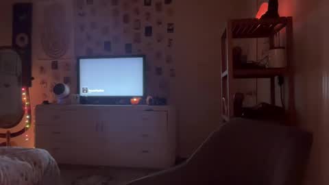 Maya Belle online show from December 2, 2024, 6:20 am