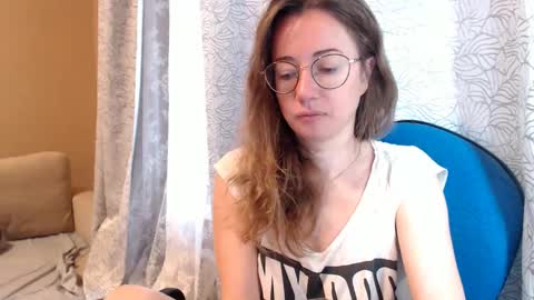 Snapshot of mayacateyes chatting on September 26, 2025, 4:05 am Maya online show from September 26, 2025, 4:05 am