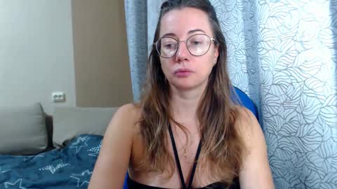 Snapshot of mayacateyes chatting on December 2, 2025, 7:09 pm Maya online show from December 2, 2025, 7:09 pm