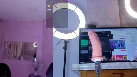 Snapshot of mayarouse chatting on March 8, 2025, 2:08 pm Maya online show from March 8, 2025, 2:08 pm