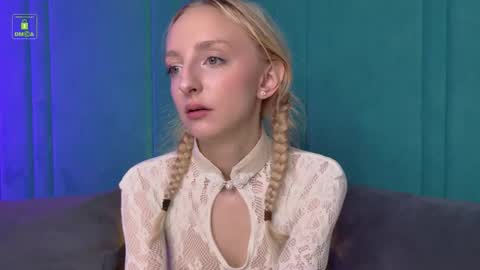 Maya online show from October 31, 2025, 6:47 am