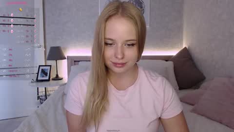 maybebabyx online show from September 10, 2025, 5:29 am