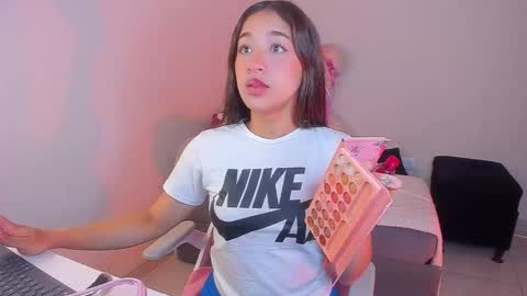 may online show from November 30, 2025, 8:02 pm