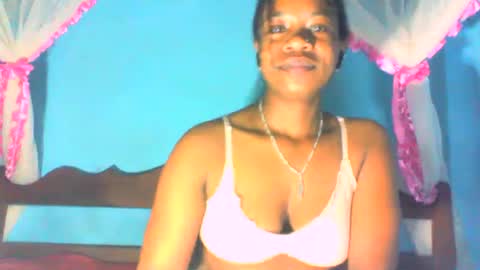 mayrah online show from March 7, 2025, 5:17 pm