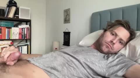 Snapshot of mbnc chatting on December 18, 2024, 6:57 pm lol online show from December 18, 2024, 6:57 pm