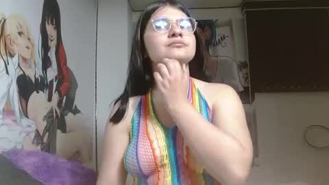Snapshot of mckennahot303av chatting on February 25, 2025, 11:41 am mackenna av online show from February 25, 2025, 11:41 am