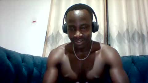 Snapshot of mclntz_bbc chatting on October 27, 2025, 9:19 pm mclntz_bbc online show from October 27, 2025, 9:19 pm