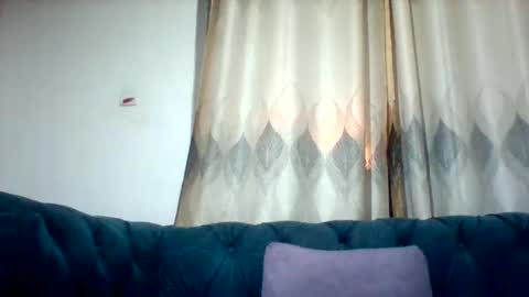 Snapshot of mclntz_bbc chatting on December 4, 2025, 4:44 am mclntz_bbc online show from December 4, 2025, 4:44 am