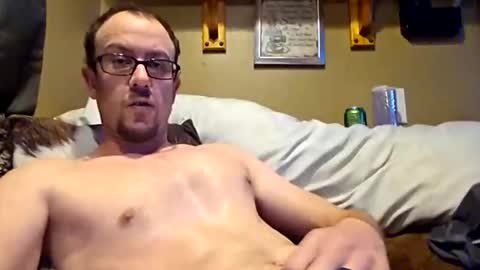 mclovinmackay online show from November 15, 2025, 4:10 am