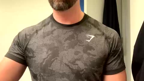 Snapshot of mcr8080 chatting on January 1, 2025, 3:35 pm mcr8080 online show from January 1, 2025, 3:35 pm