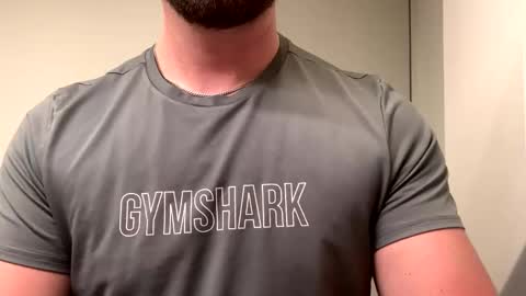 Snapshot of mcr8080 chatting on January 8, 2025, 5:16 am mcr8080 online show from January 8, 2025, 5:16 am