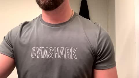 Snapshot of mcr8080 chatting on January 8, 2025, 4:54 pm mcr8080 online show from January 8, 2025, 4:54 pm