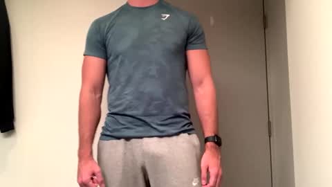 Snapshot of mcr8080 chatting on January 10, 2025, 5:24 pm mcr8080 online show from January 10, 2025, 5:24 pm