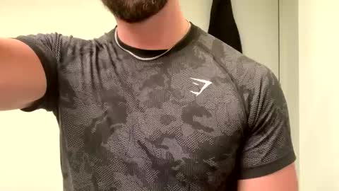 Snapshot of mcr8080 chatting on January 14, 2025, 5:12 pm mcr8080 online show from January 14, 2025, 5:12 pm