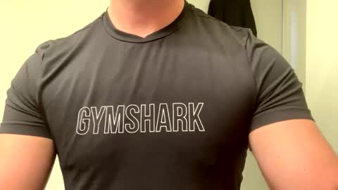 Snapshot of mcr8080 chatting on January 17, 2025, 3:22 pm mcr8080 online show from January 17, 2025, 3:22 pm