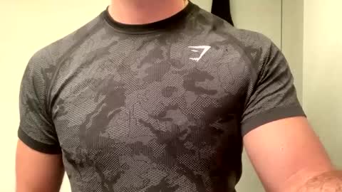 Snapshot of mcr8080 chatting on January 22, 2025, 11:45 am mcr8080 online show from January 22, 2025, 11:45 am