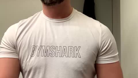 Snapshot of mcr8080 chatting on February 17, 2025, 5:47 am mcr8080 online show from February 17, 2025, 5:47 am