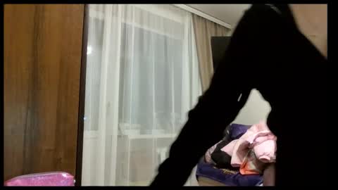 Snapshot of meadoweyes_ chatting on December 4, 2025, 6:27 pm meadoweyes_ online show from December 4, 2025, 6:27 pm