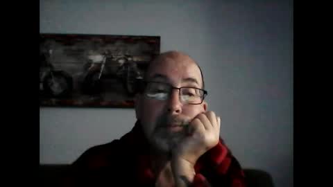 Snapshot of meathome3 chatting on February 9, 2025, 1:14 pm me at home online show from February 9, 2025, 1:14 pm