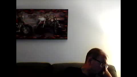Snapshot of meathome3 chatting on February 20, 2025, 4:39 am me at home online show from February 20, 2025, 4:39 am