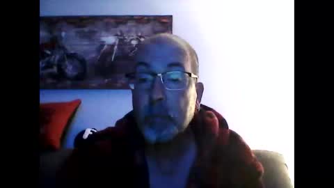 Snapshot of meathome3 chatting on October 11, 2025, 10:25 am me at home online show from October 11, 2025, 10:25 am