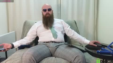 Snapshot of meaty_roll chatting on February 8, 2025, 8:53 pm Meaty Roll online show from February 8, 2025, 8:53 pm