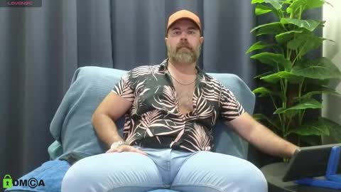 Snapshot of meaty_roll chatting on September 12, 2025, 8:14 am Meaty Roll online show from September 12, 2025, 8:14 am