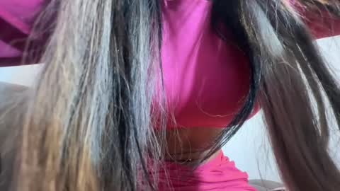   online show from November 8, 2025, 7:12 pm