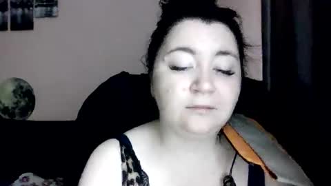 Snapshot of medjik_lool chatting on October 23, 2025, 6:34 am Oltereodora-lima online show from October 23, 2025, 6:34 am