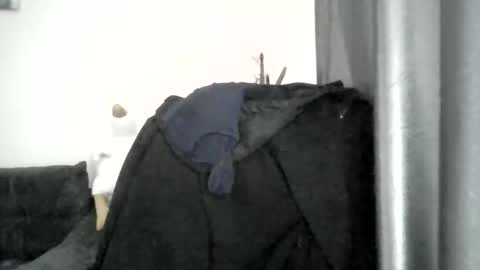 Snapshot of medjik_lool chatting on November 7, 2025, 7:41 am Oltereodora-lima online show from November 7, 2025, 7:41 am