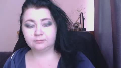 Snapshot of medjik_lool chatting on November 17, 2025, 7:25 am Oltereodora-lima online show from November 17, 2025, 7:25 am
