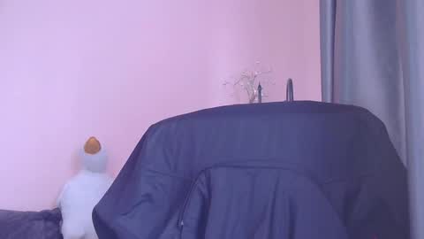 Snapshot of medjik_lool chatting on November 27, 2025, 9:55 am Oltereodora-lima online show from November 27, 2025, 9:55 am