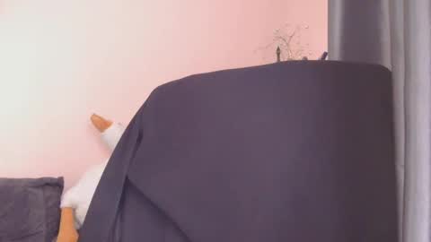 Snapshot of medjik_lool chatting on December 18, 2025, 7:25 am Oltereodora-lima online show from December 18, 2025, 7:25 am