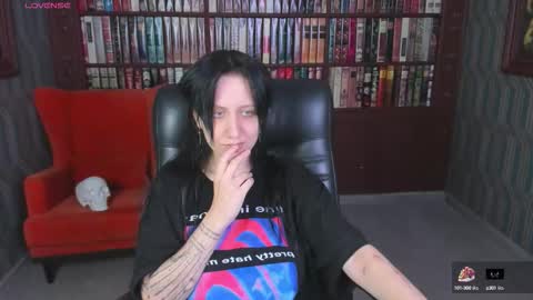 Snapshot of medusagorgona_ chatting on September 26, 2025, 1:04 pm Medusa online show from September 26, 2025, 1:04 pm