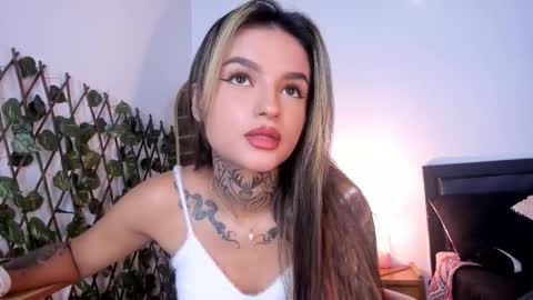 medussa13 online show from October 6, 2025, 1:08 pm