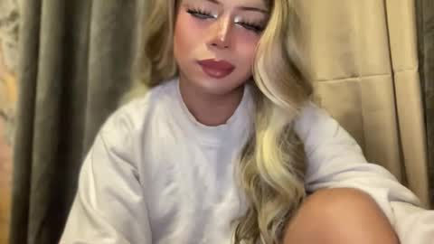 GODDESS OF ALL GODDESSES online show from October 3, 2025, 12:13 pm