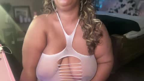 Snapshot of meetsouthernpeach chatting on October 8, 2025, 3:37 am Southern Peach online show from October 8, 2025, 3:37 am