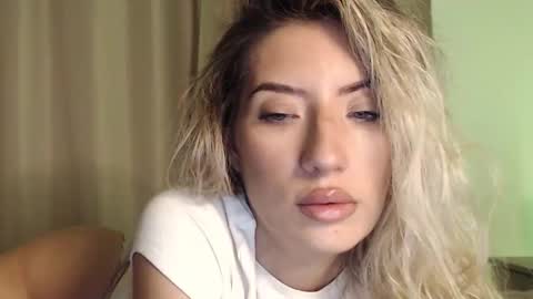 Megan Blazee  online show from October 21, 2025, 7:03 pm