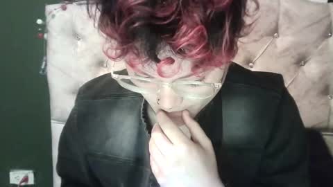 Megan and sophi online show from January 13, 2025, 5:12 am