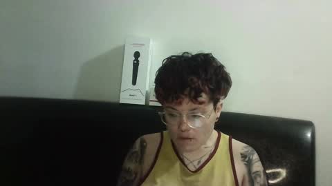 Megan and sophi online show from February 25, 2025, 10:47 am